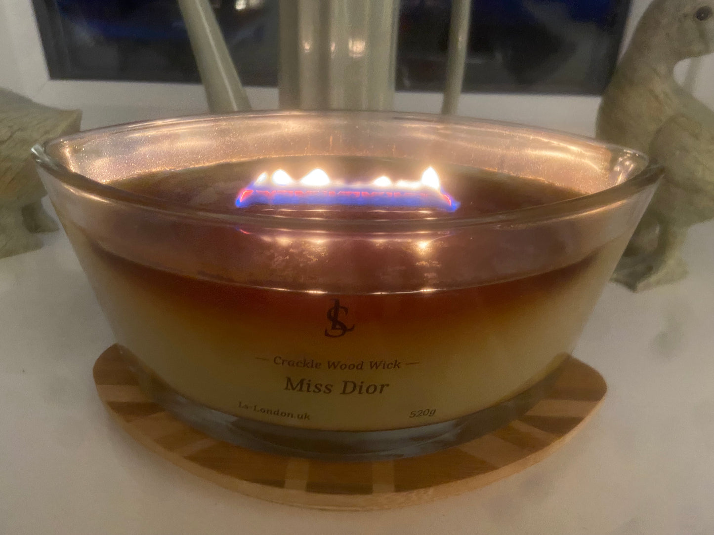 Miss Dior Large Ellipse 520g Crackle Wood Wick Candle