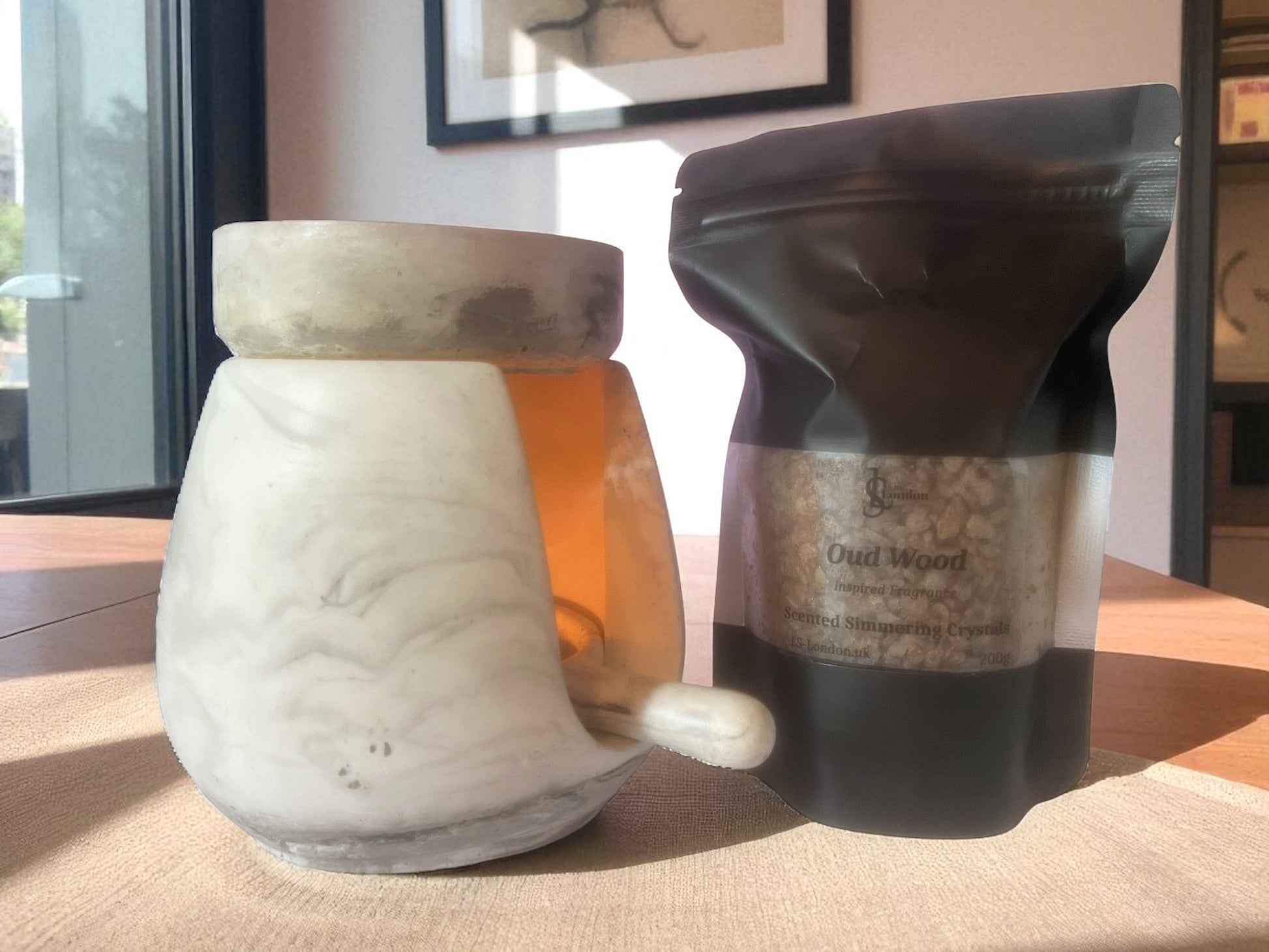 Oud Wood sizzlers 200g and oil burner